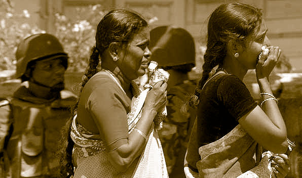 tamil_women_weeping